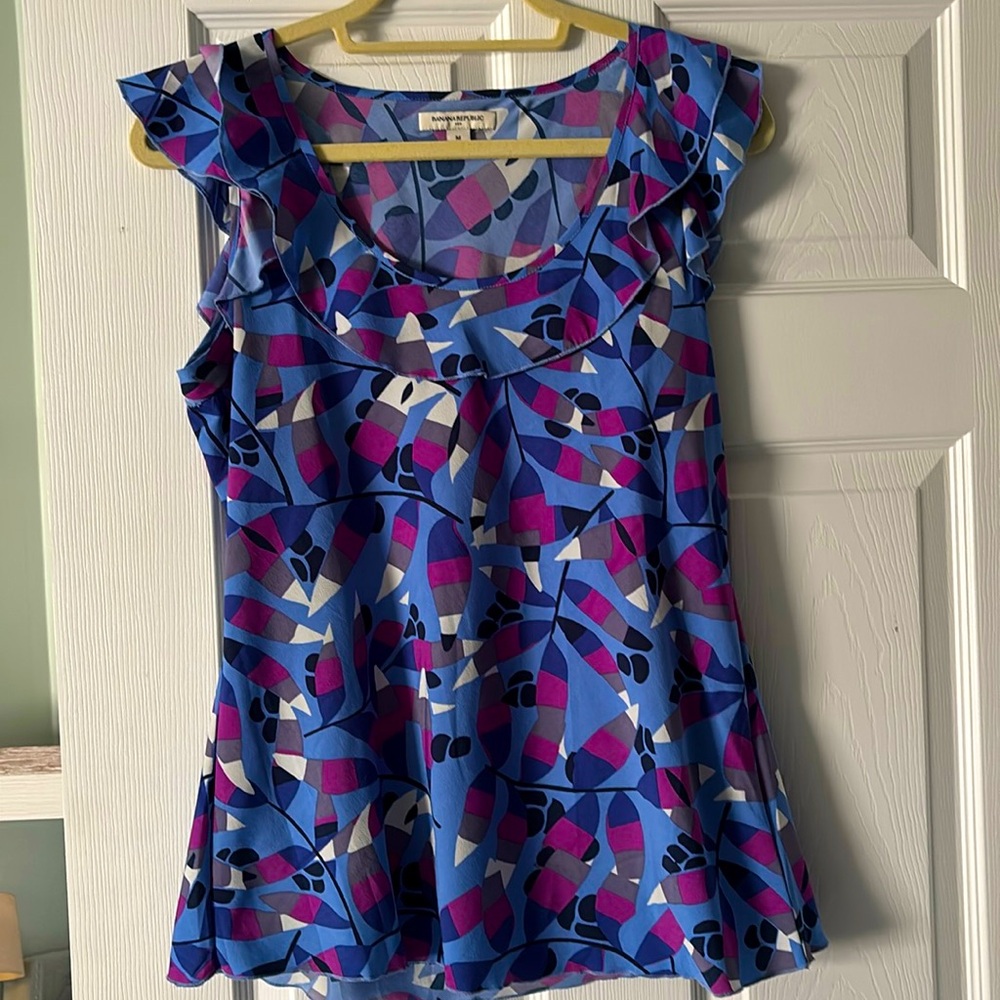 Banana Republic double ruffle sleeveless top